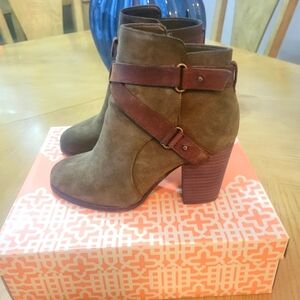 Gianni Bini Ankle Boots